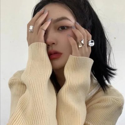 明姑娘 封面